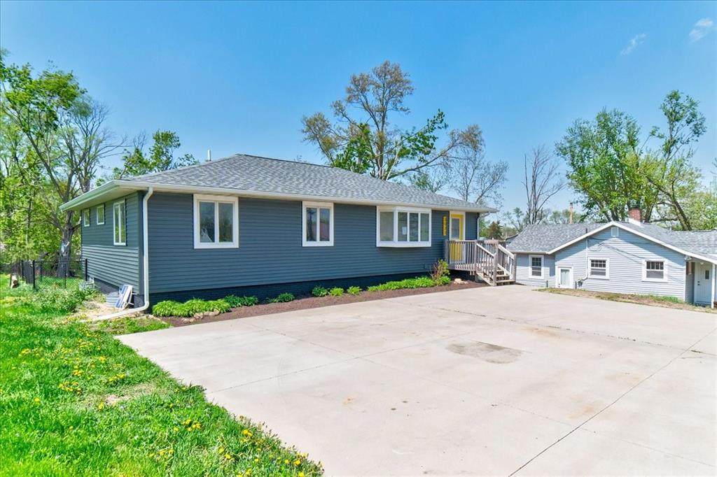 3033 Leonard Street - Photo 1