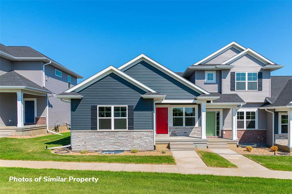 627 Catherine Drive - Photo 1