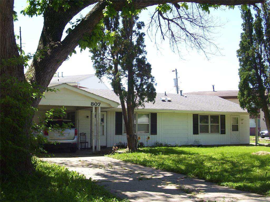 805 20th Avenue - Photo 1