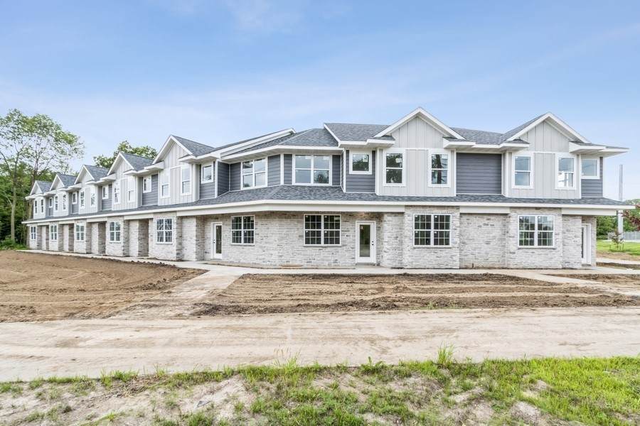 808 Foster Road - Photo 1