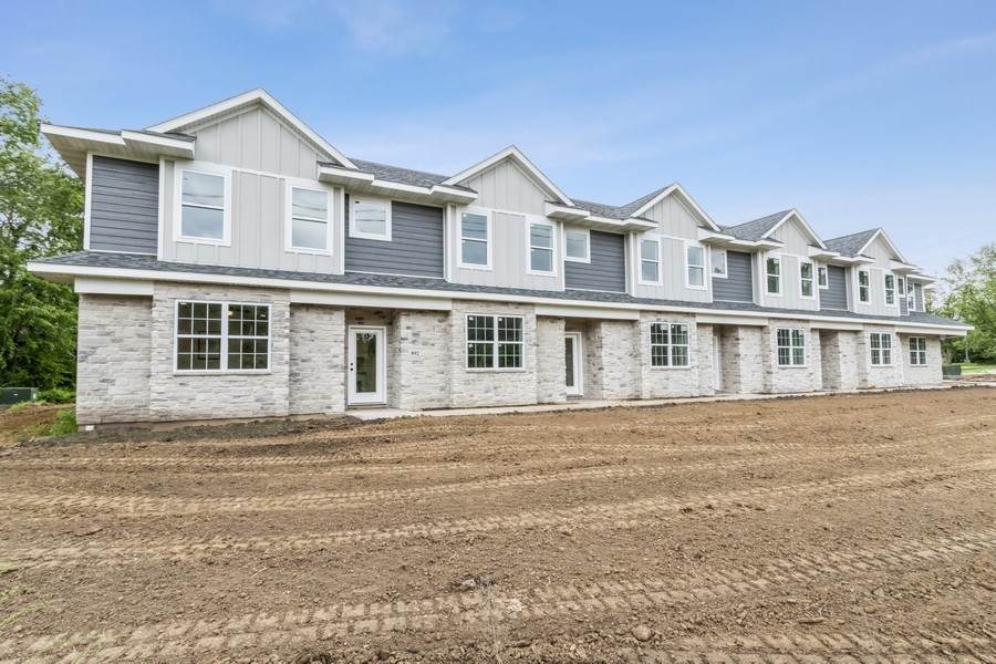 814 Foster Road - Photo 1