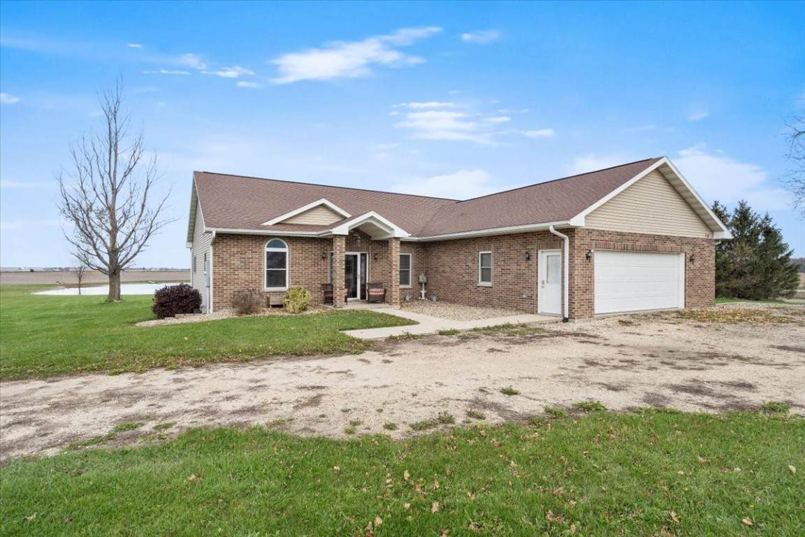 2073 275th Street - Photo 1