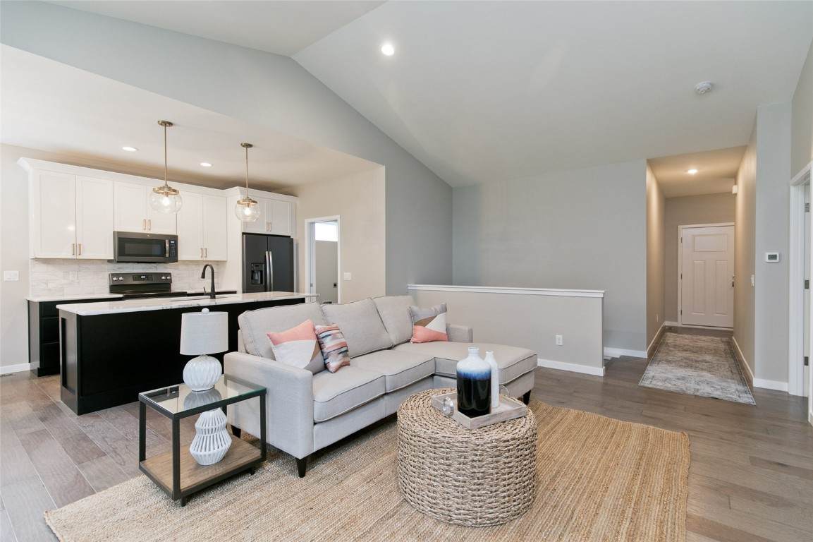 333 Quiver Court - Photo 1