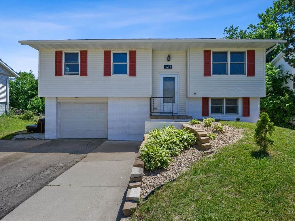 6702 Kelburn Lane - Photo 1