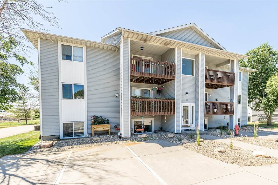 120 Shannon Drive - Photo 1