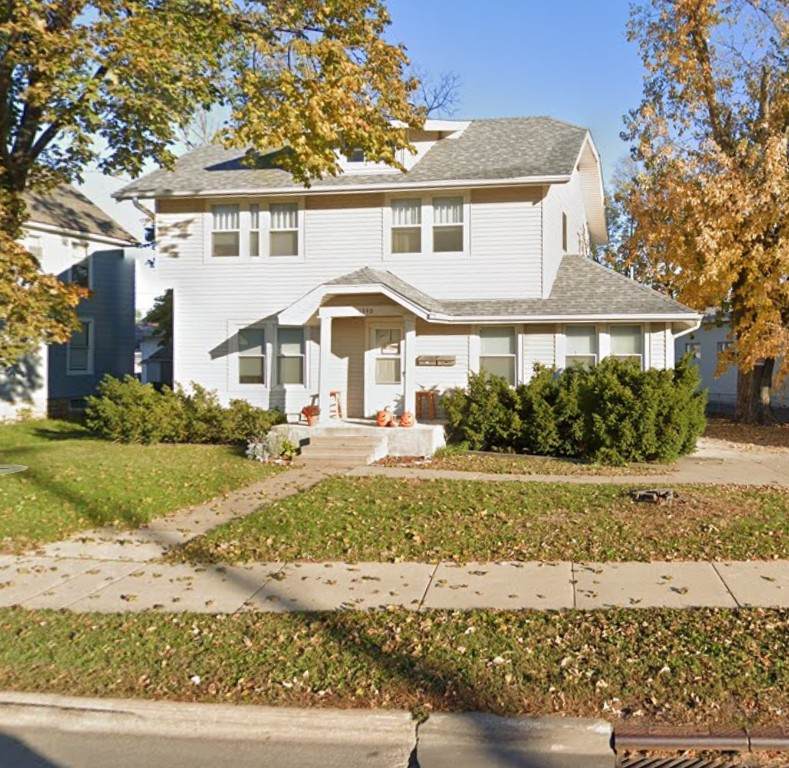 1340 1st Avenue - Photo 1