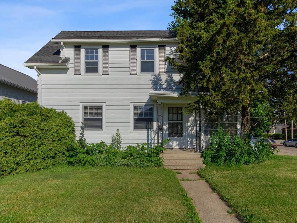 2350 C Avenue - Photo 1