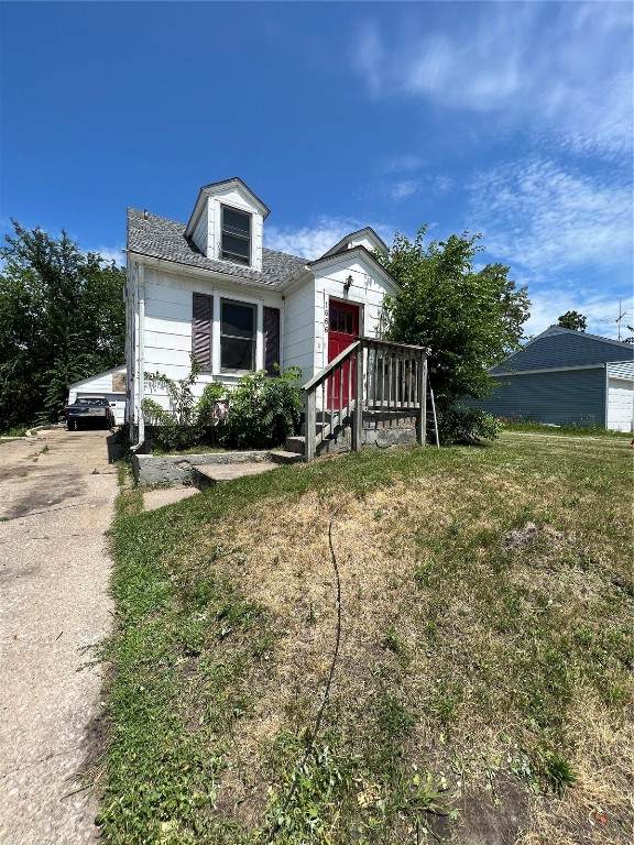 1666 29th Street - Photo 1