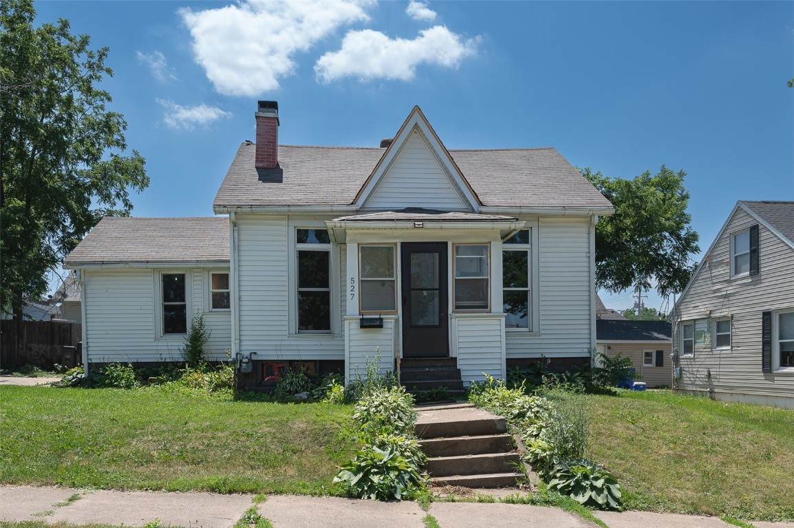 527 19 Street - Photo 1