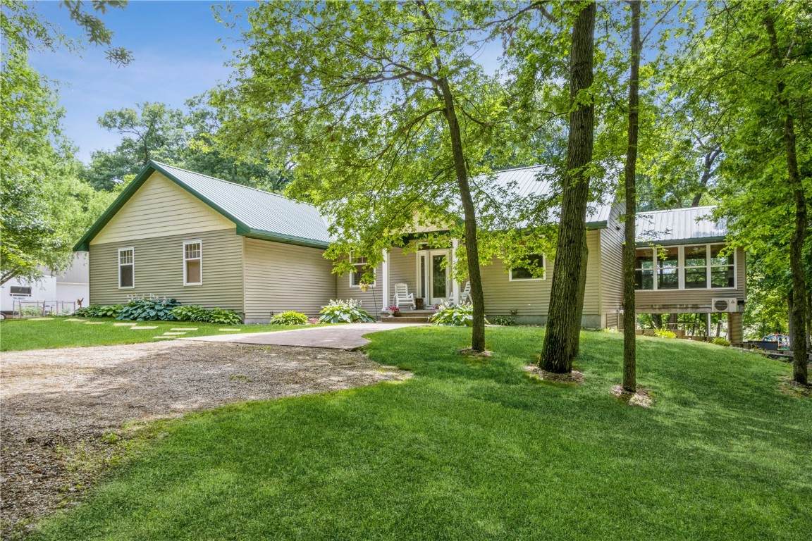 2948 Coggon Road - Photo 1