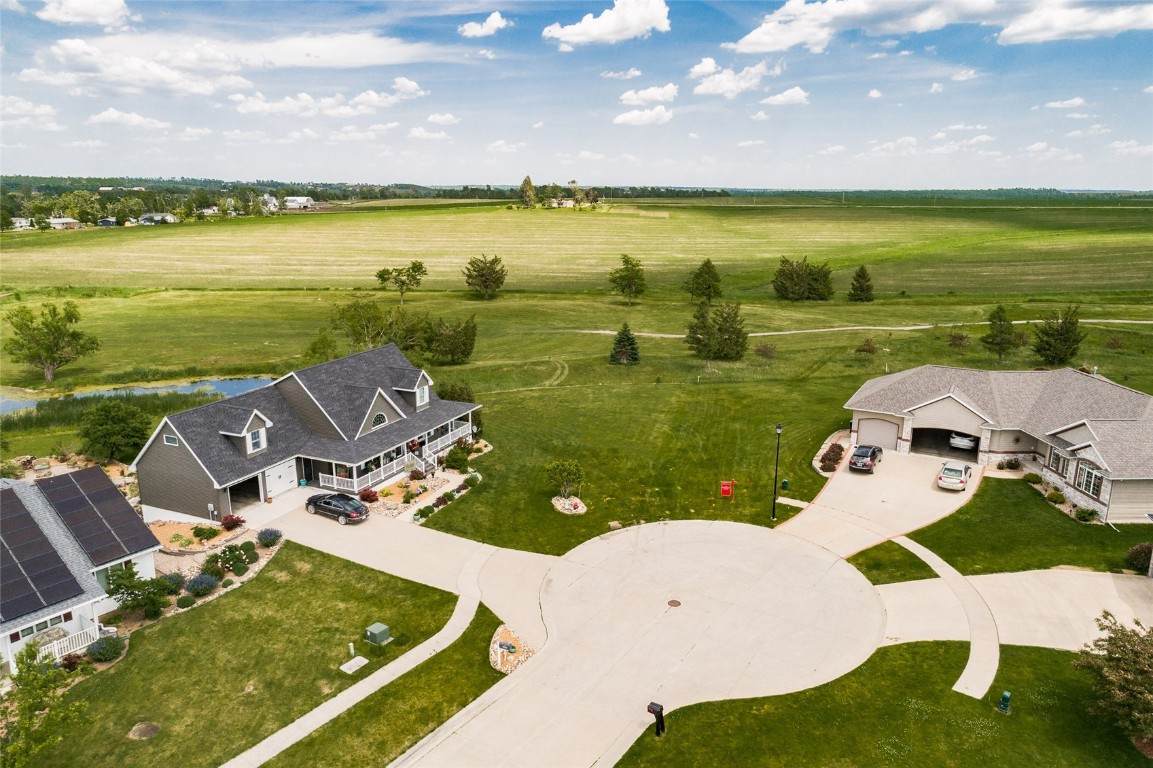 409 Eagle Court - Photo 1