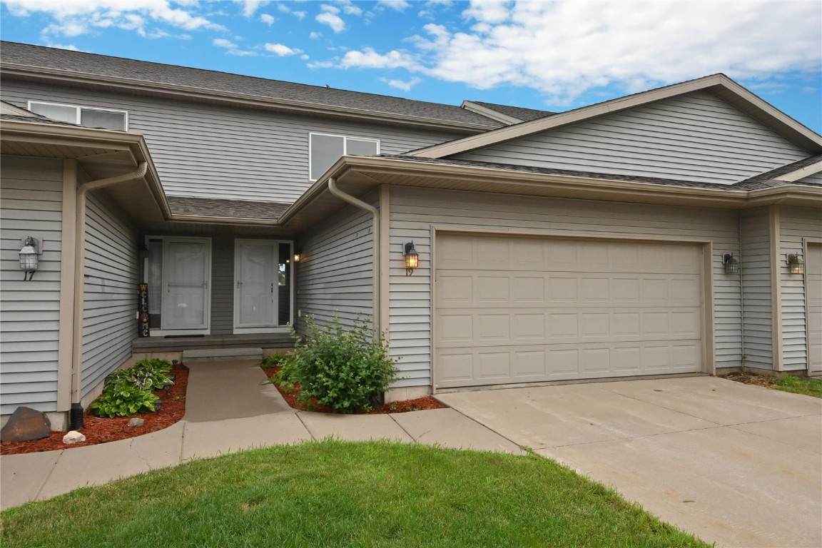 19 Woodstone Lane - Photo 1