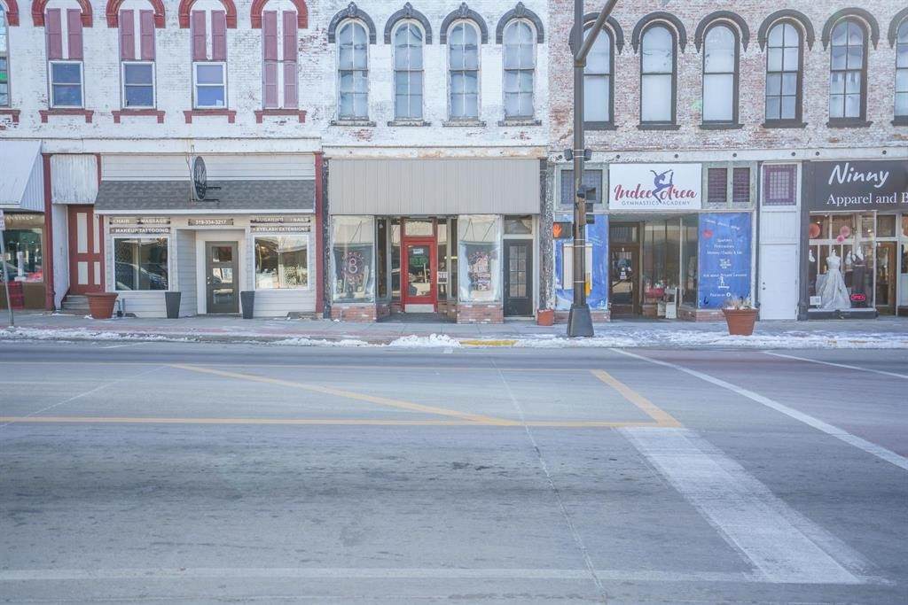 201 1st Street - Photo 1