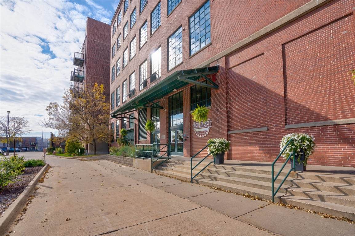 905 3rd - Photo 1