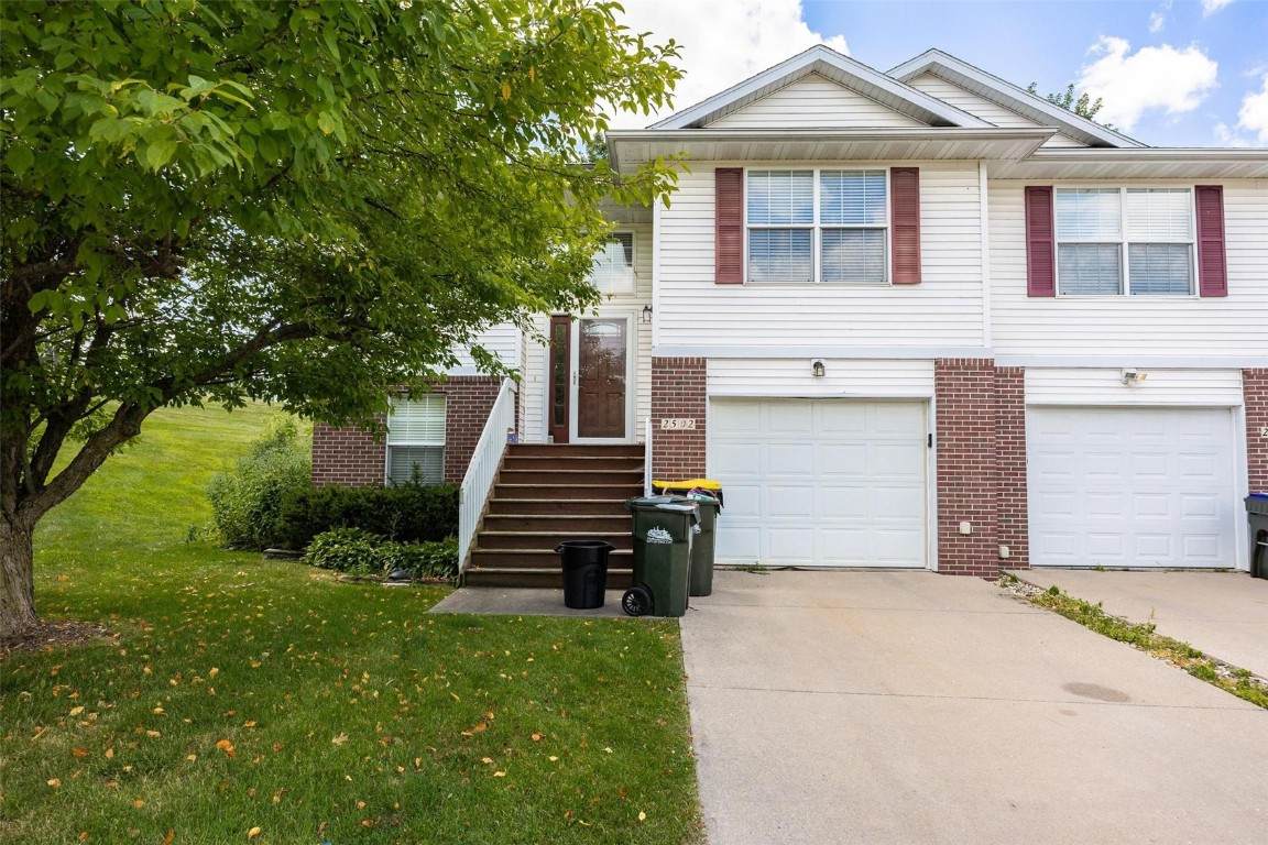 2502 Catskill Court - Photo 1