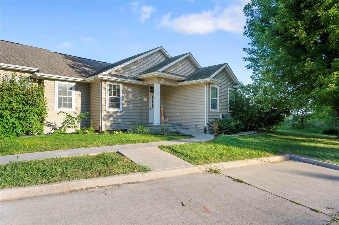 425 27th Avenue - Photo 1