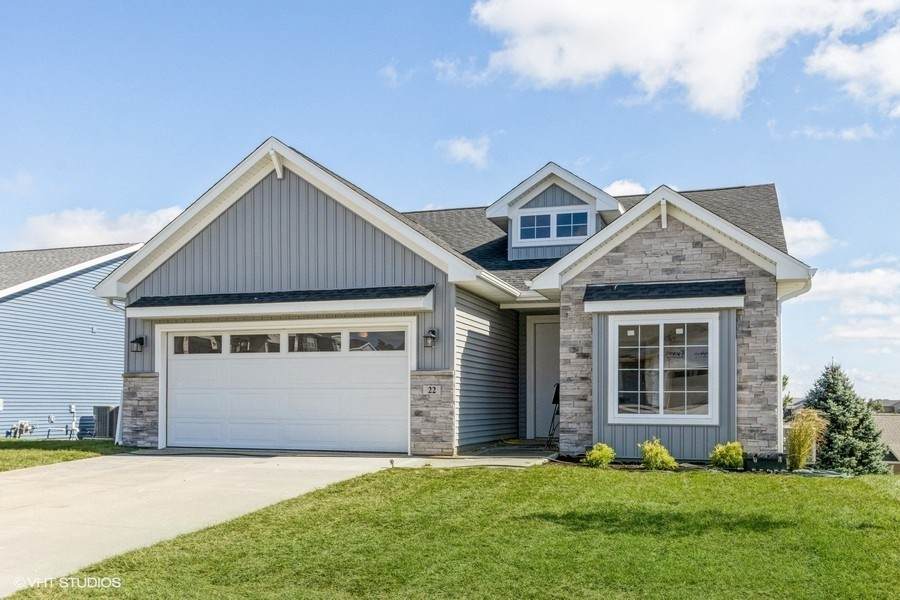 8 Pinnacle Lane - Photo 1
