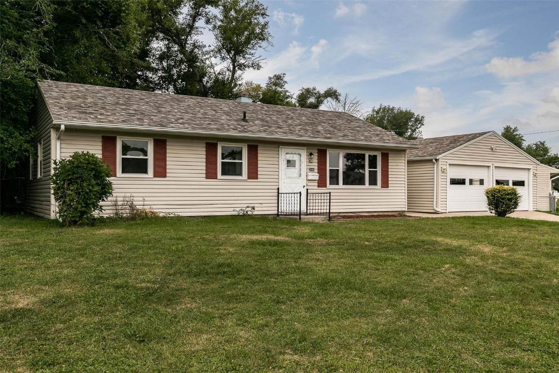 2448 Illinois Street - Photo 1