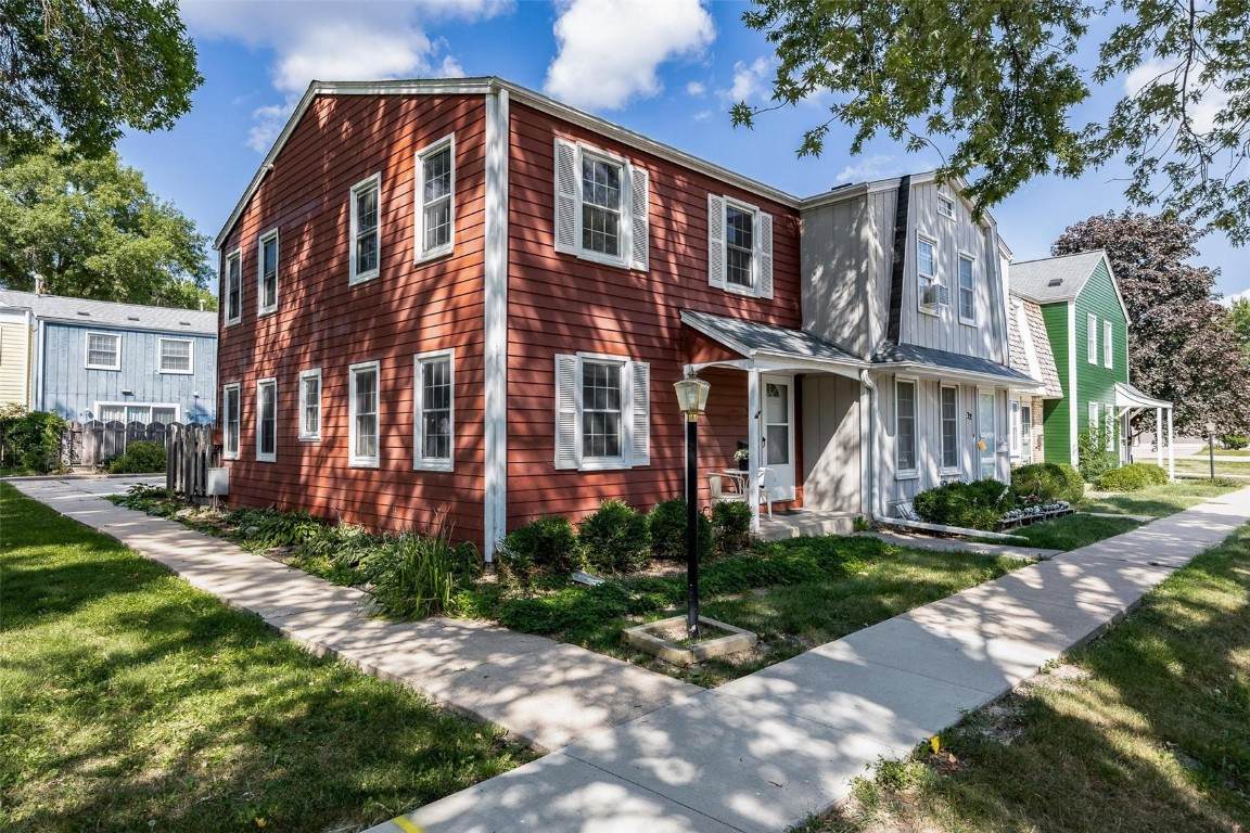 3051 Wayne - Photo 1