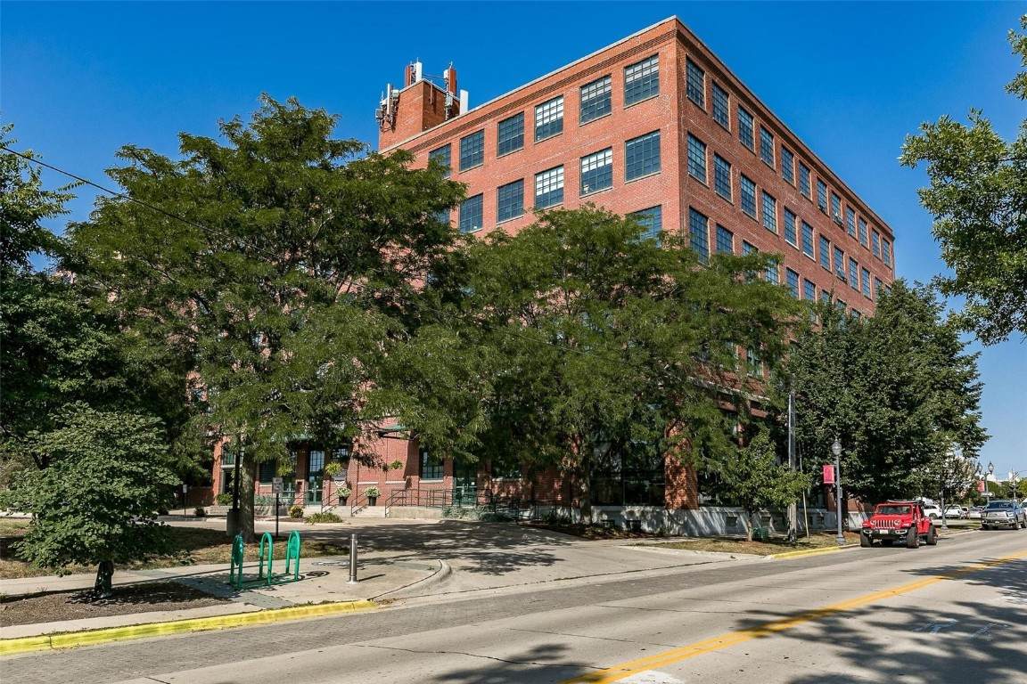 905 3rd Street - Photo 1