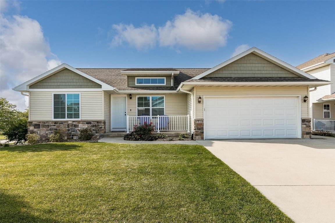 1323 Scarlet Sage Drive - Photo 1