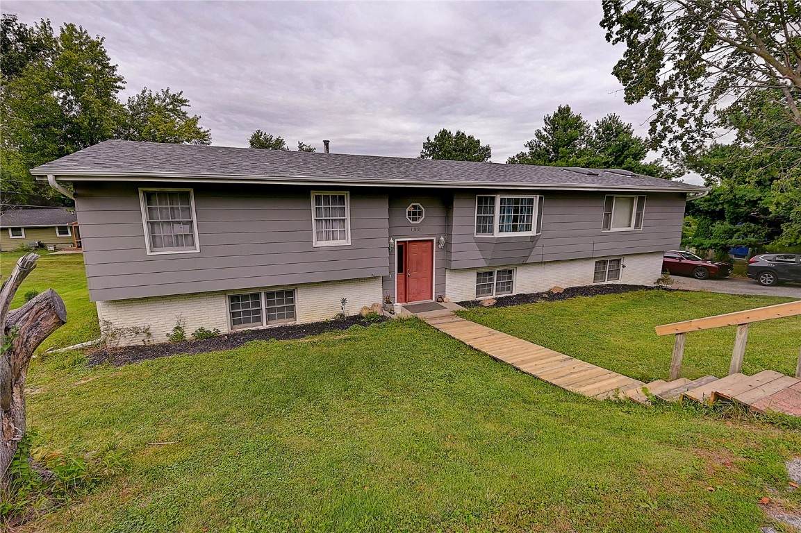 133 Grandview - Photo 1