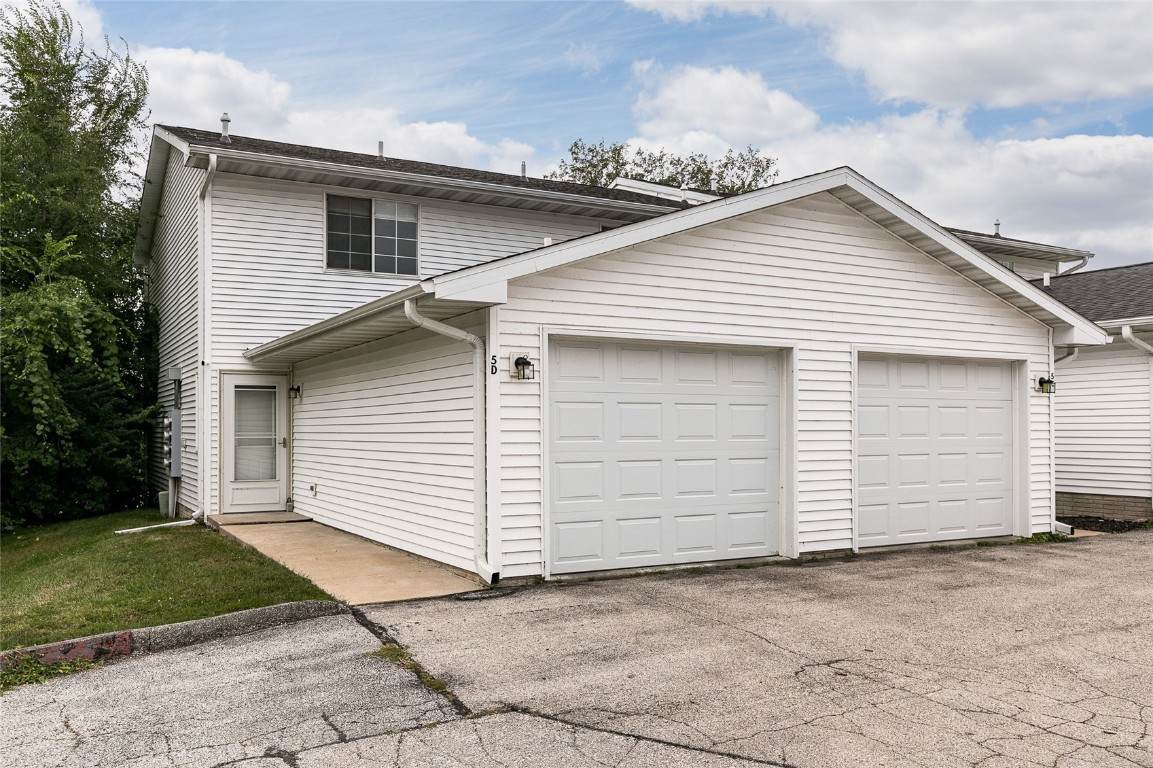 4005 Westover Road - Photo 1