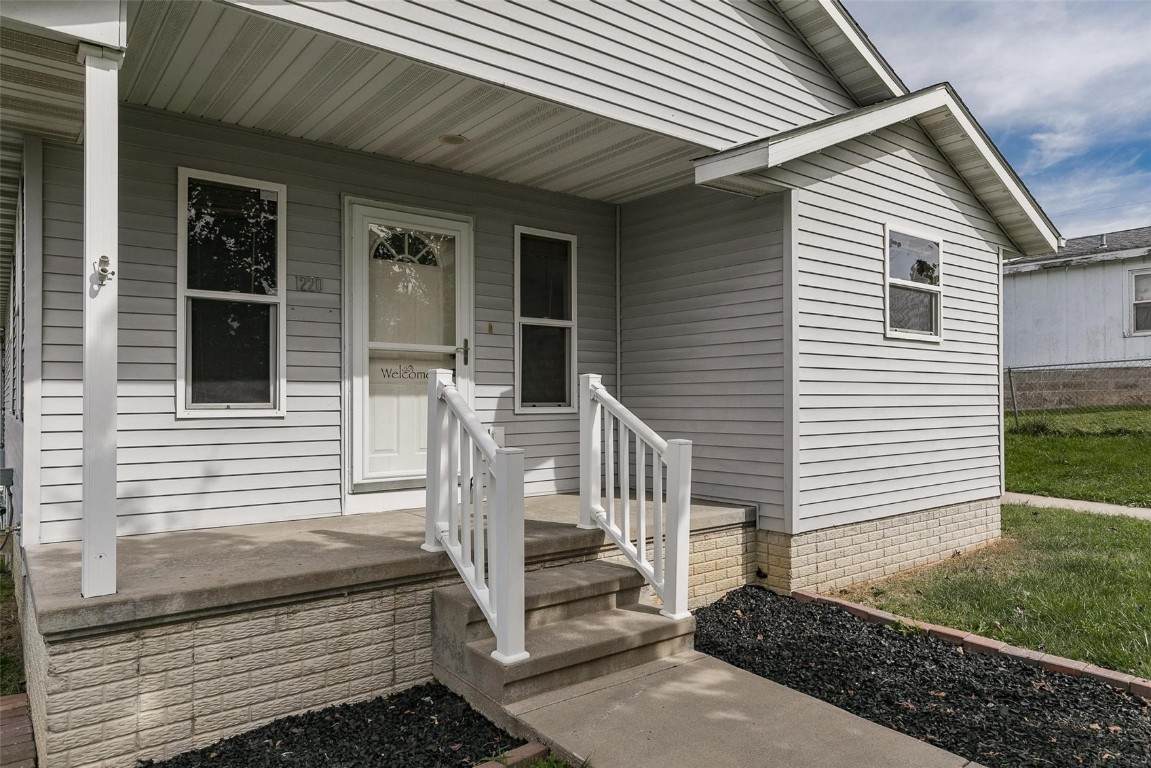 1220 21st Avenue - Photo 1