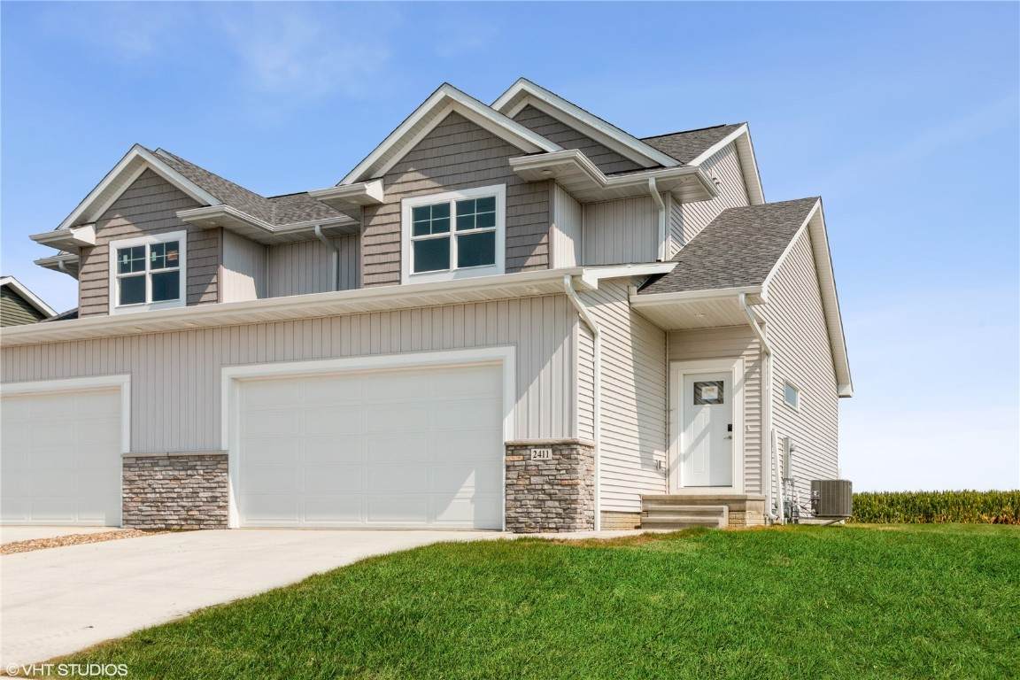 2411 Bluegrass Street - Photo 1