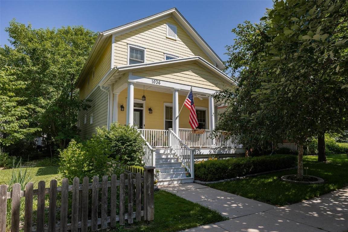 1036 Foster Road - Photo 1