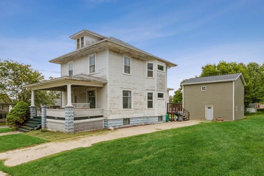 201 Court Street - Photo 1