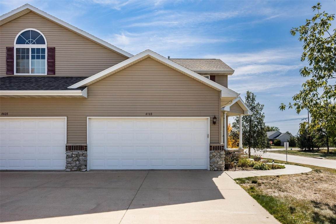 4403 Saratoga Court - Photo 1
