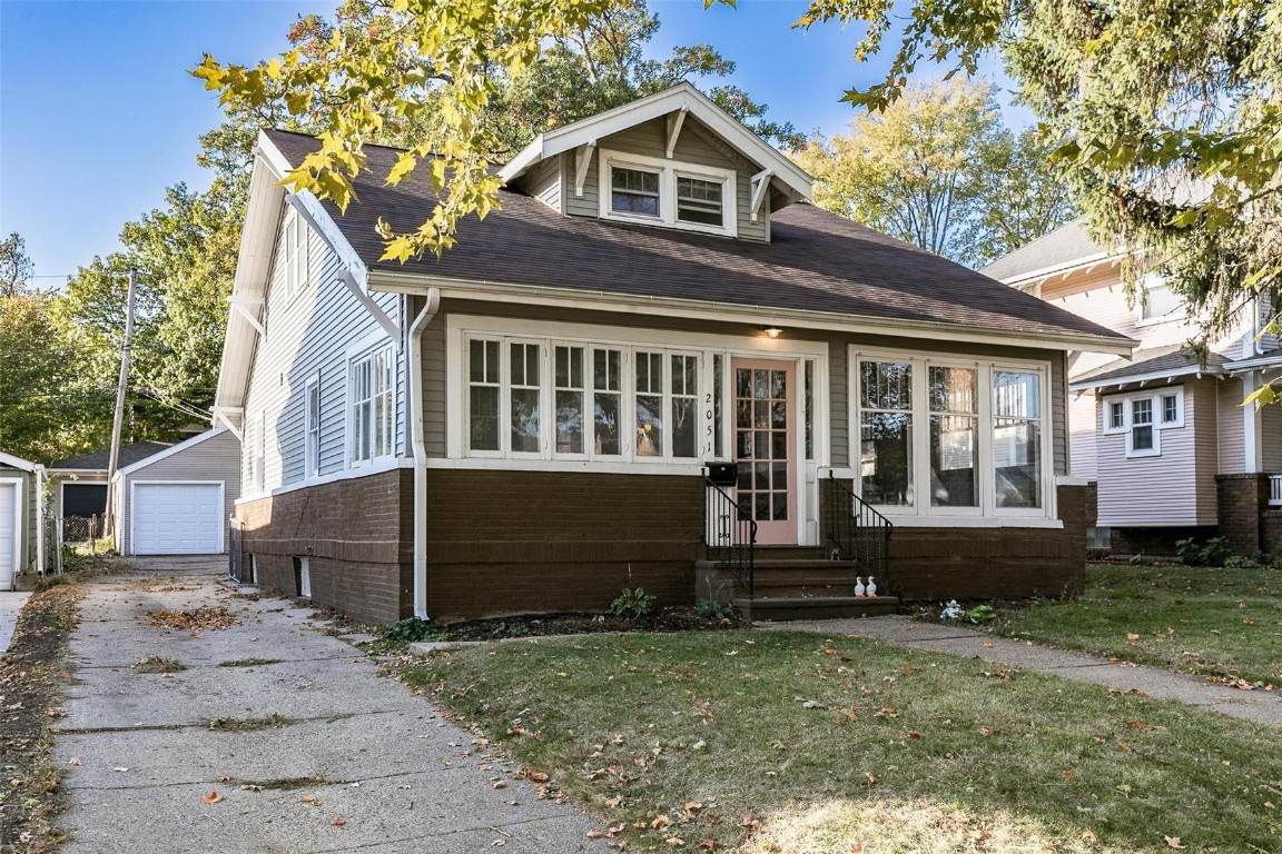 2051 Bever Avenue - Photo 1