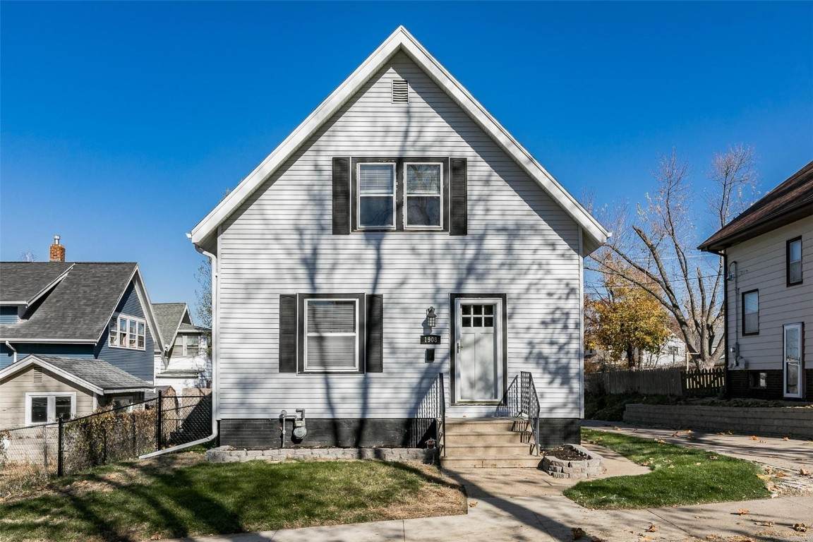 1908 Higley Avenue - Photo 1