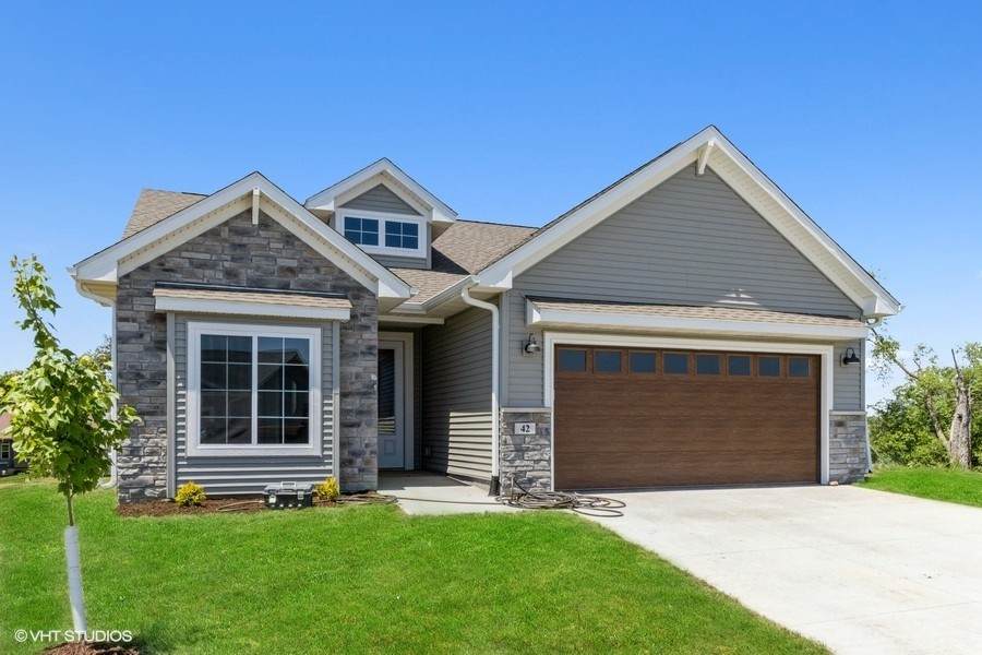 44 Pinnacle Lane - Photo 1
