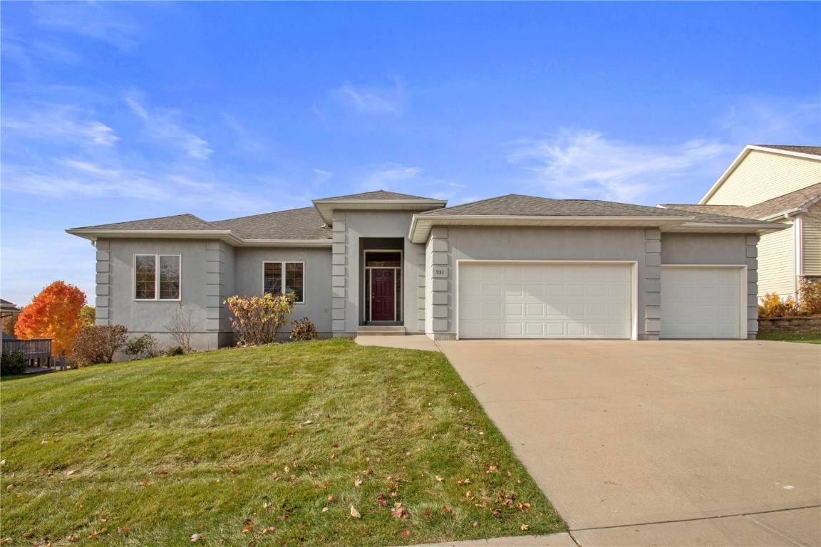 931 Tamarack Trl - Photo 1