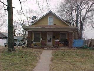 2818 Avenue O - Photo 1