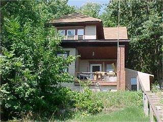 833 Avenue C - Photo 1