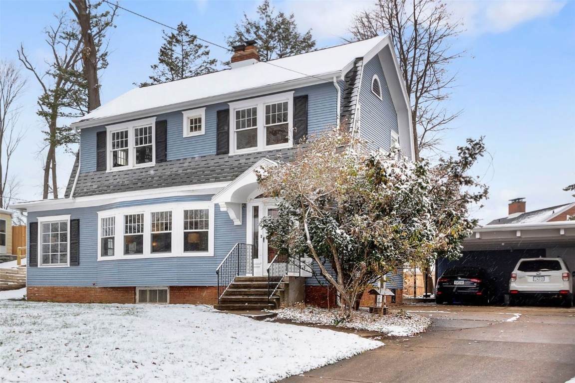 311 Linden Terrace - Photo 1