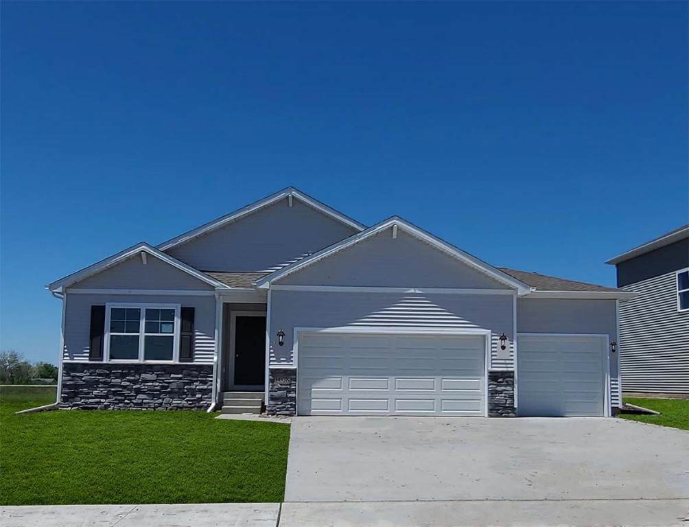 201 Sumac Drive - Photo 1