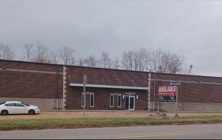 850 44th Street - Photo 1