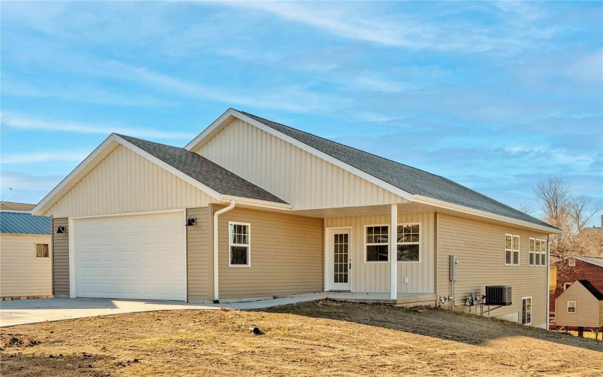 301 4th Avenue - Photo 1