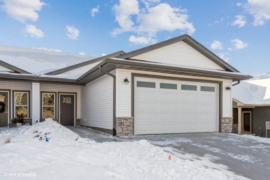 785 Brook Ridge Avenue - Photo 1