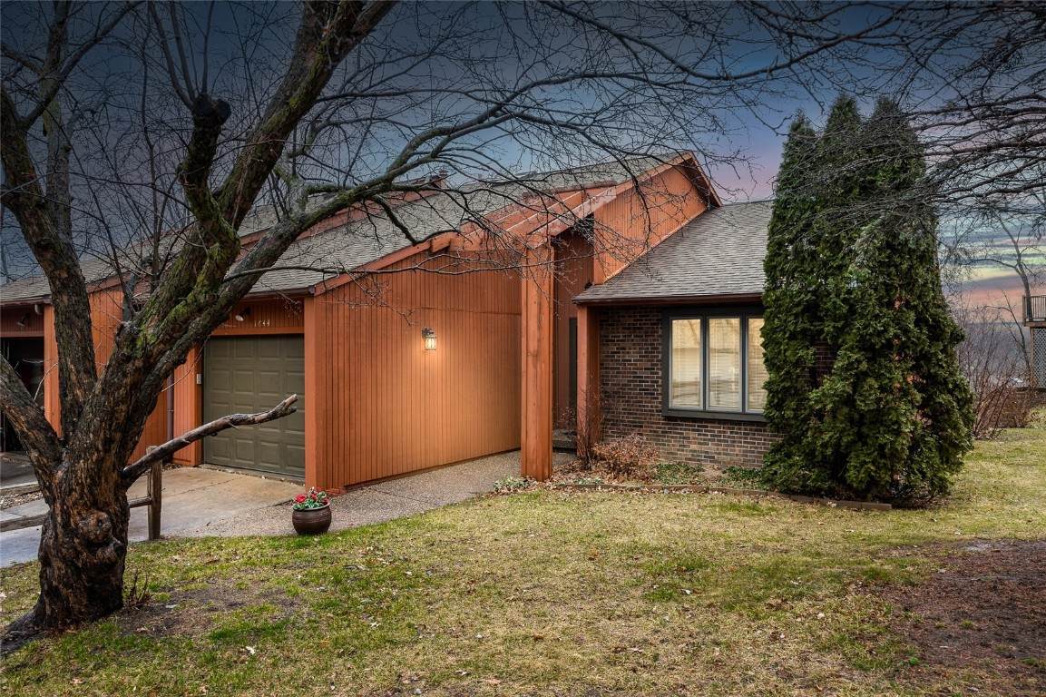 1644 Gryn Drive - Photo 1