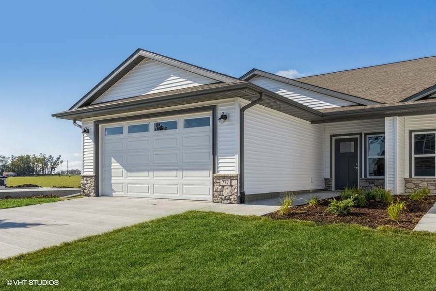 787 Brook Ridge Avenue - Photo 1