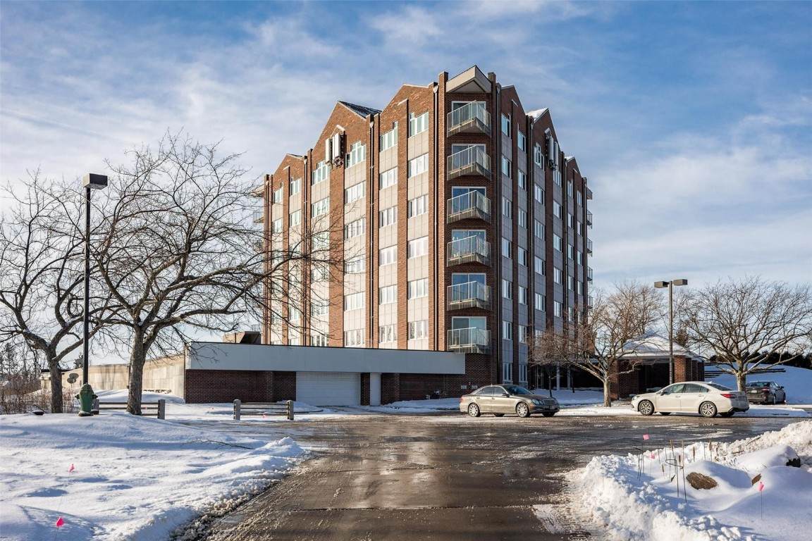 111 Cottage Grove Avenue - Photo 1