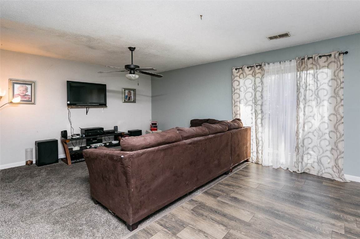 806 36th Street - Photo 1