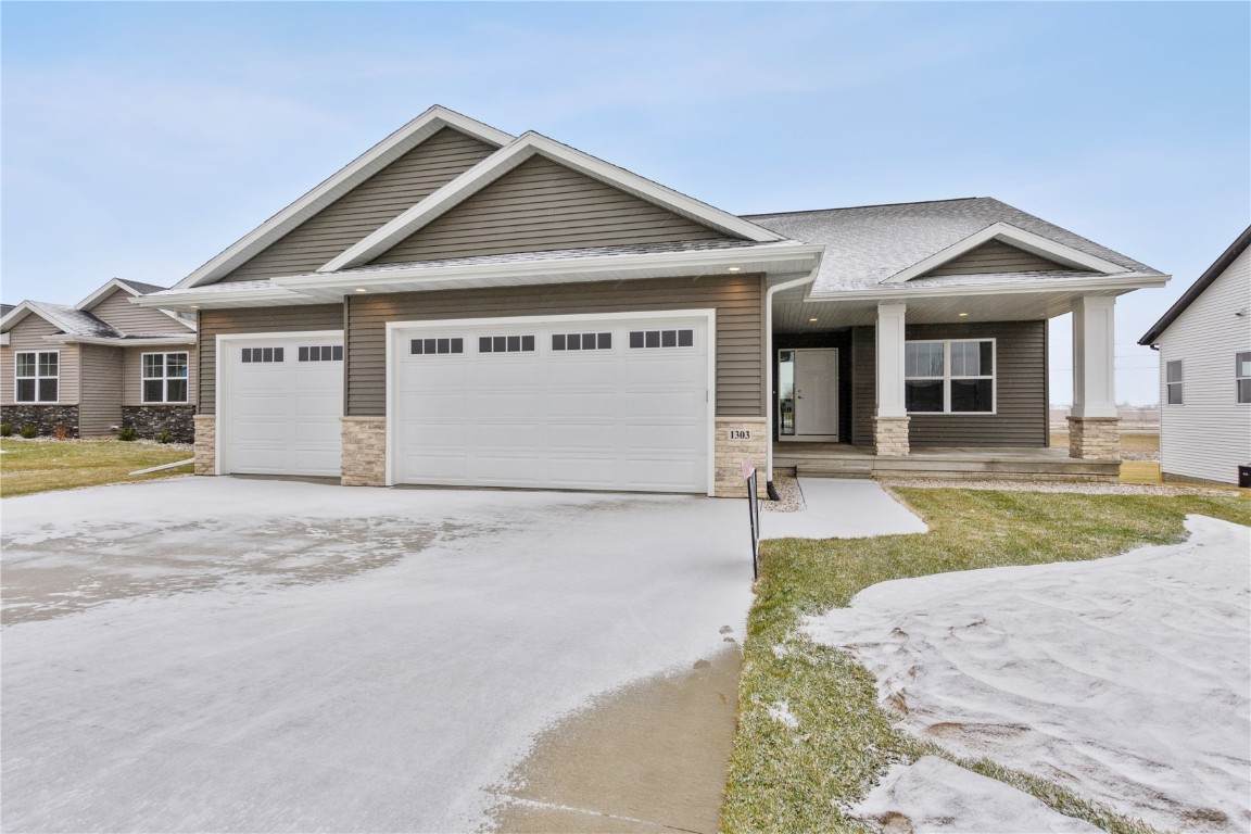 1303 Echo Ridge Lane - Photo 1