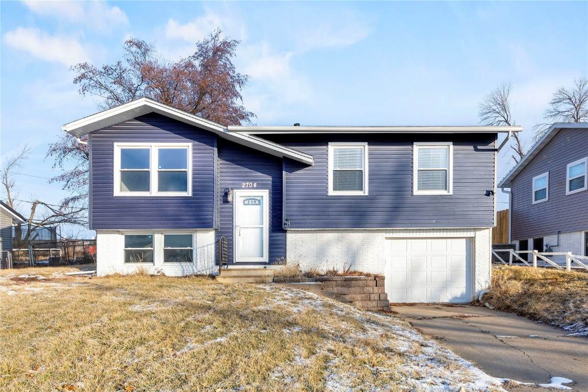 2704 Matthew Drive - Photo 1