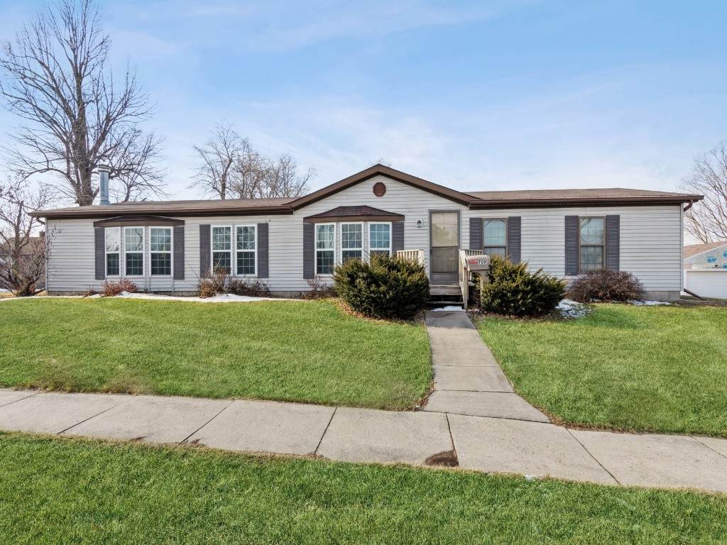 709 C Avenue - Photo 1
